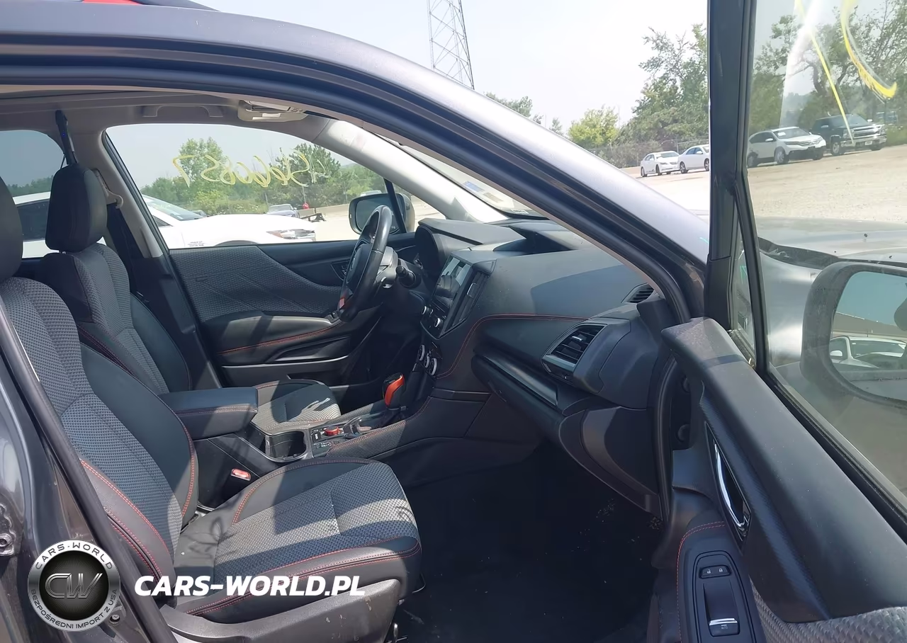 2022 Subaru Forester Sport VIN:JF2SKAJCXNH496002 - 5