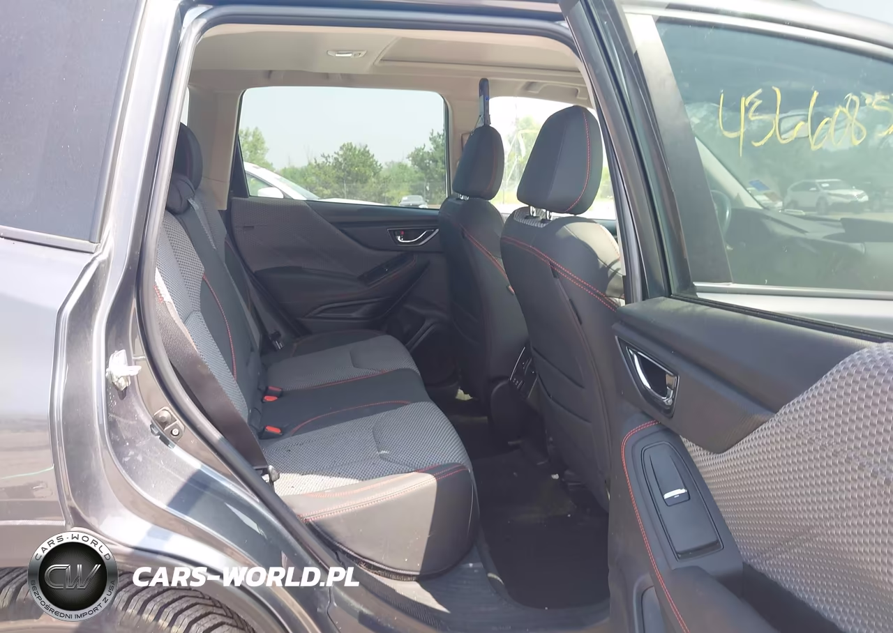 2022 Subaru Forester Sport VIN:JF2SKAJCXNH496002 - 8