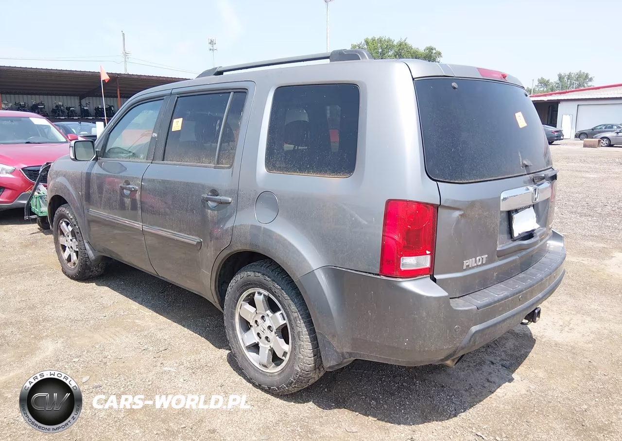 2009 Honda Pilot Touring VIN:5FNYF489X9B031282 - 3