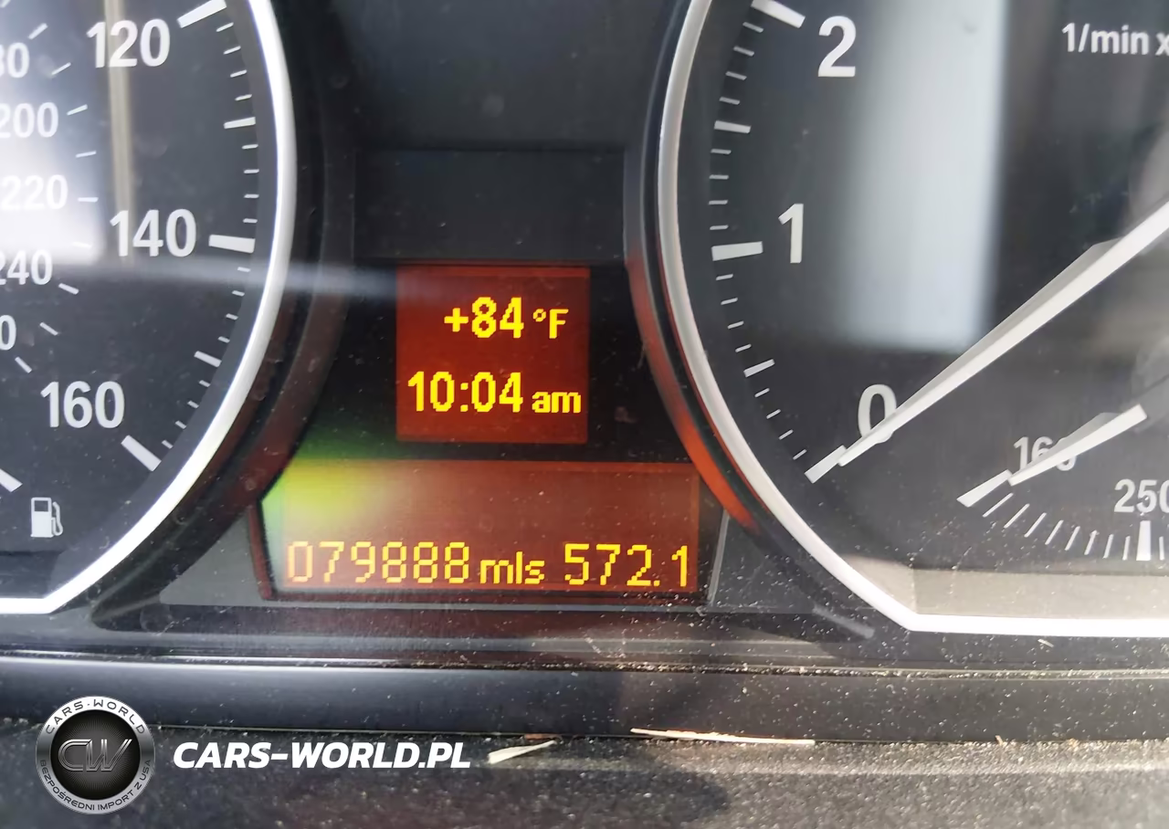 2012 BMW 135I VIN:WBAUN7C55CVM26838 - 16