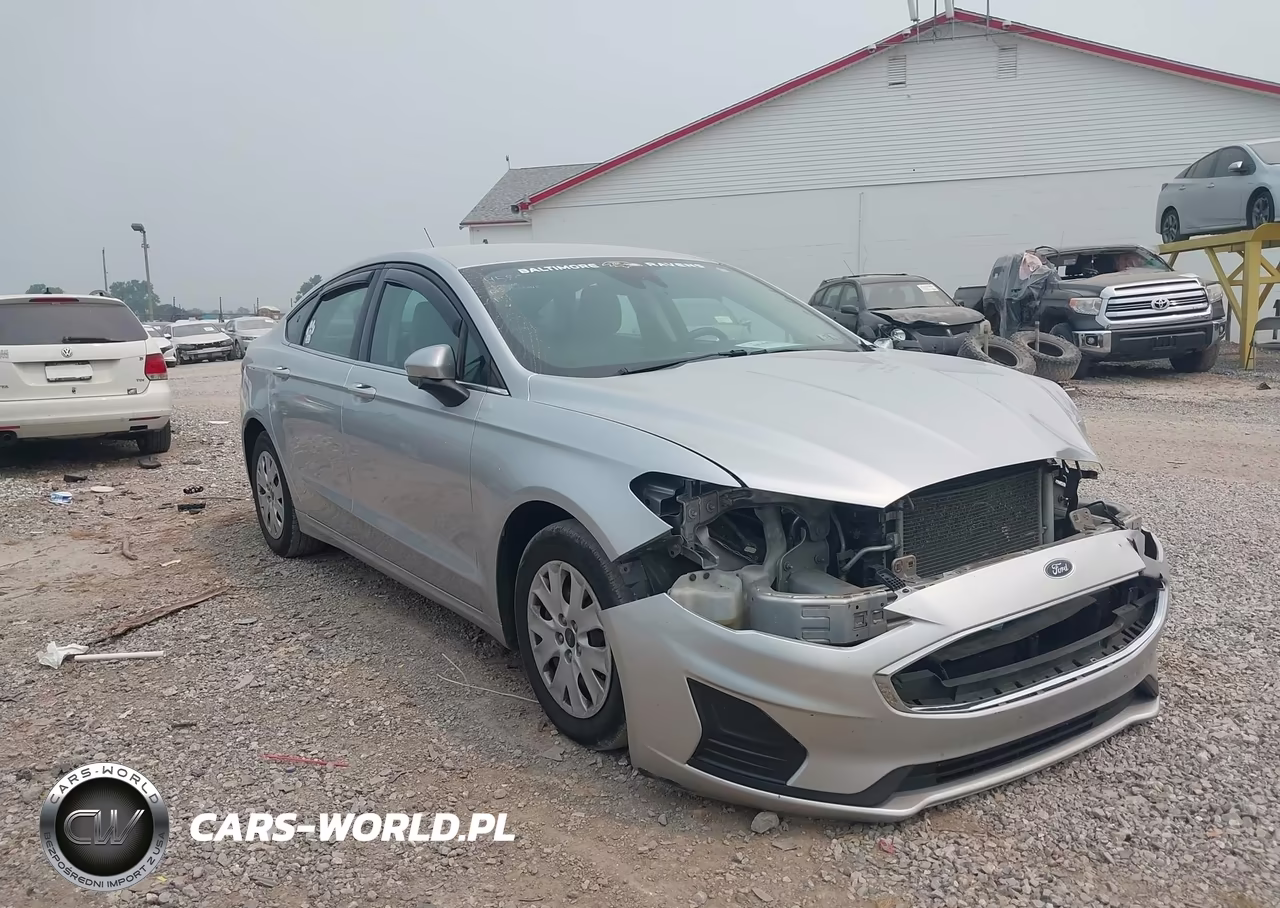 2019 Ford Fusion S VIN:3FA6P0G75KR245507 - 6