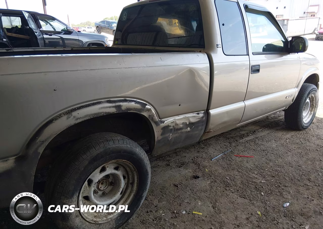 1999 Chevrolet S-10 Ls VIN:1GCDT19X1X8161435 - 14
