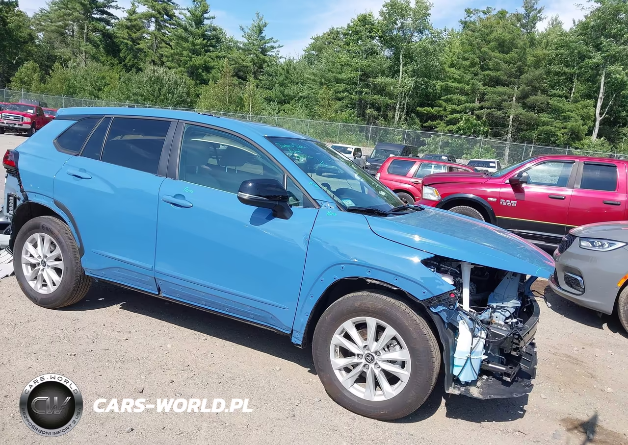 2026 Toyota Corolla Cross Le VIN:7MUBAABG5TV158444 - 1