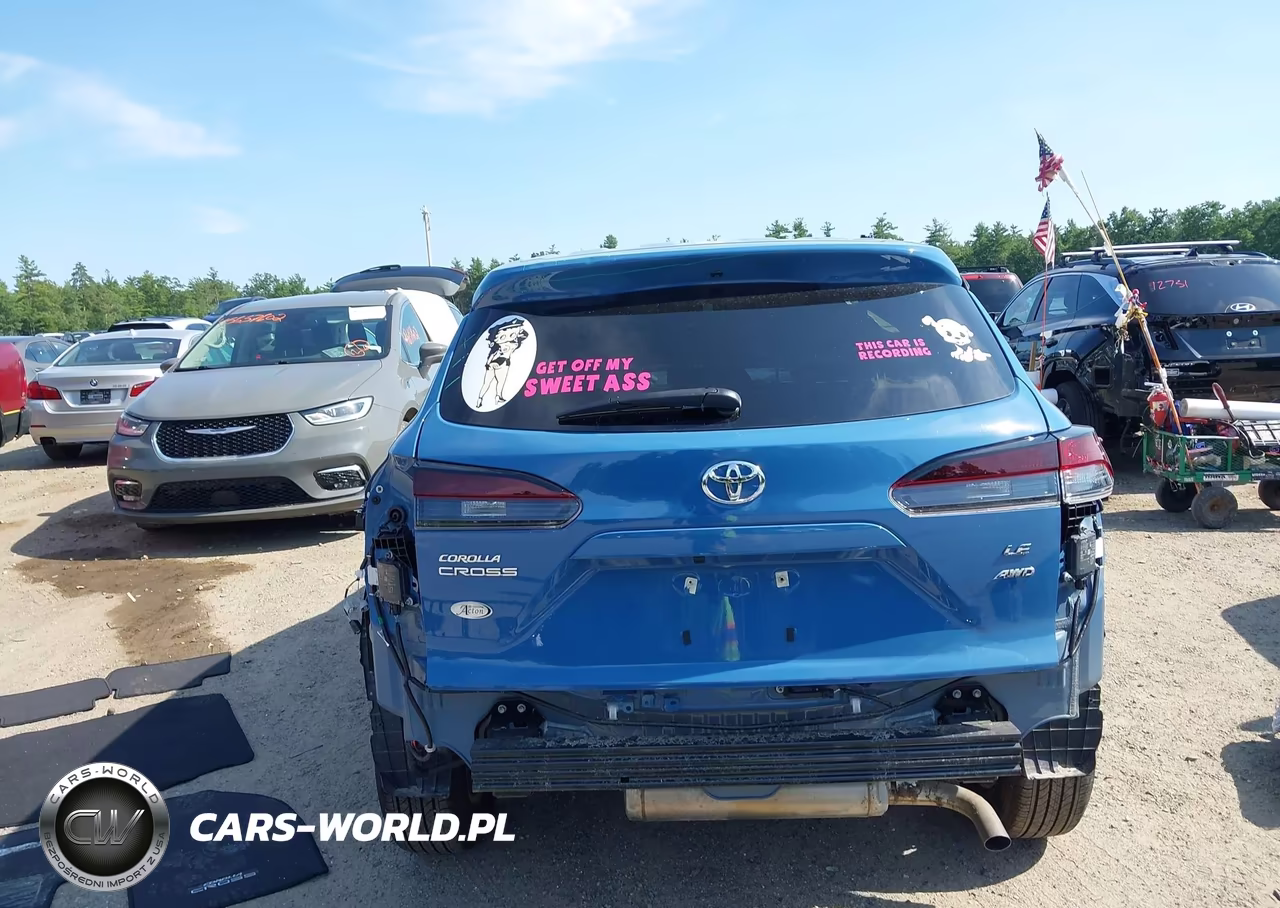 2026 Toyota Corolla Cross Le VIN:7MUBAABG5TV158444 - 17