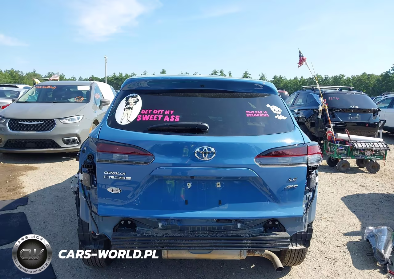 2026 Toyota Corolla Cross Le VIN:7MUBAABG5TV158444 - 6