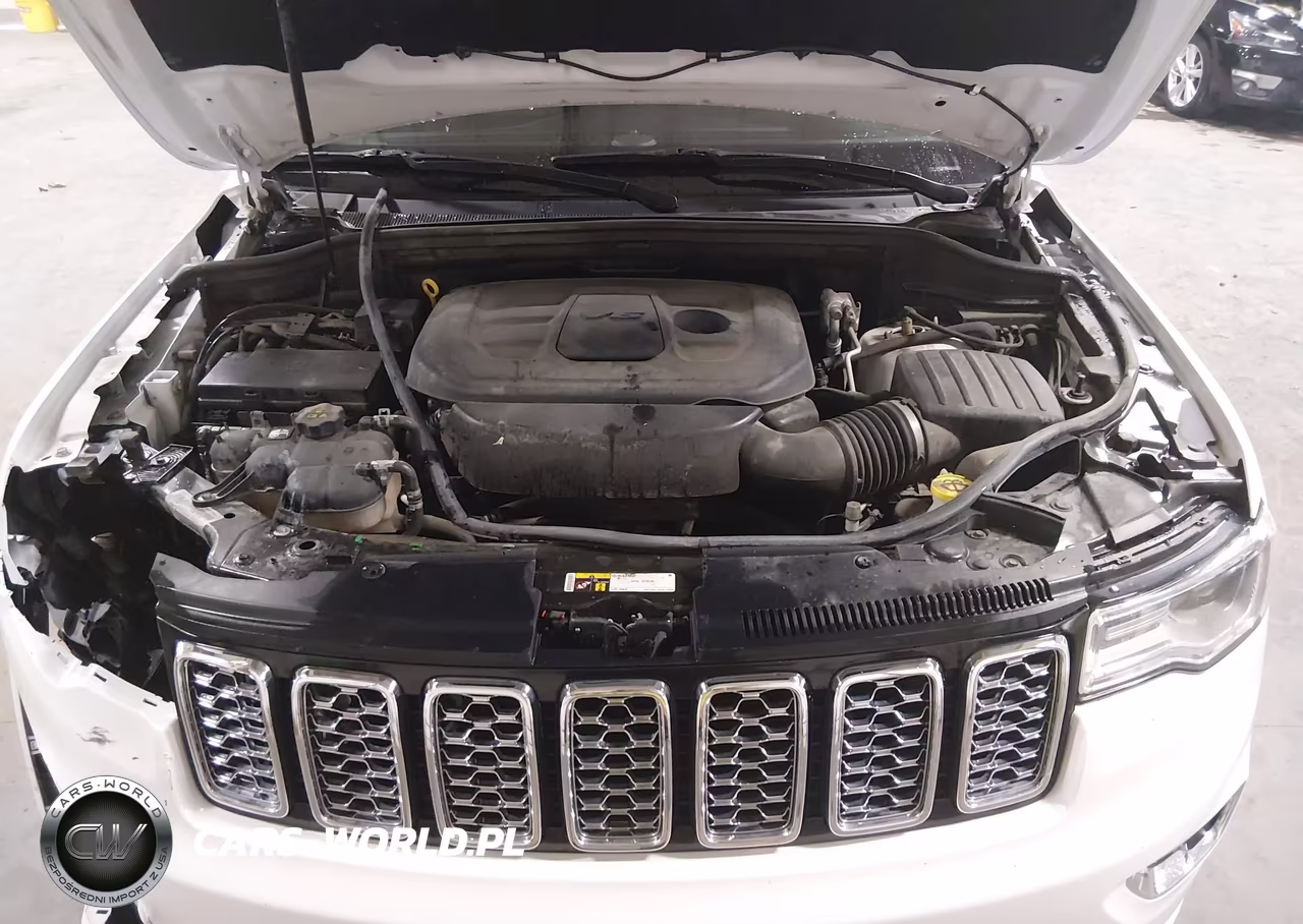 2020 Jeep Grand Cherokee Overland 4X4 VIN:1C4RJFCG2LC316048 - 10