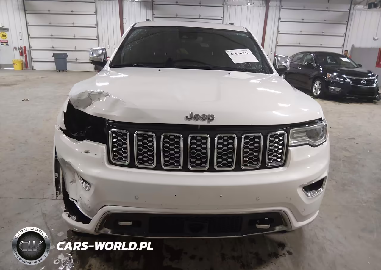 2020 Jeep Grand Cherokee Overland 4X4 VIN:1C4RJFCG2LC316048 - 13