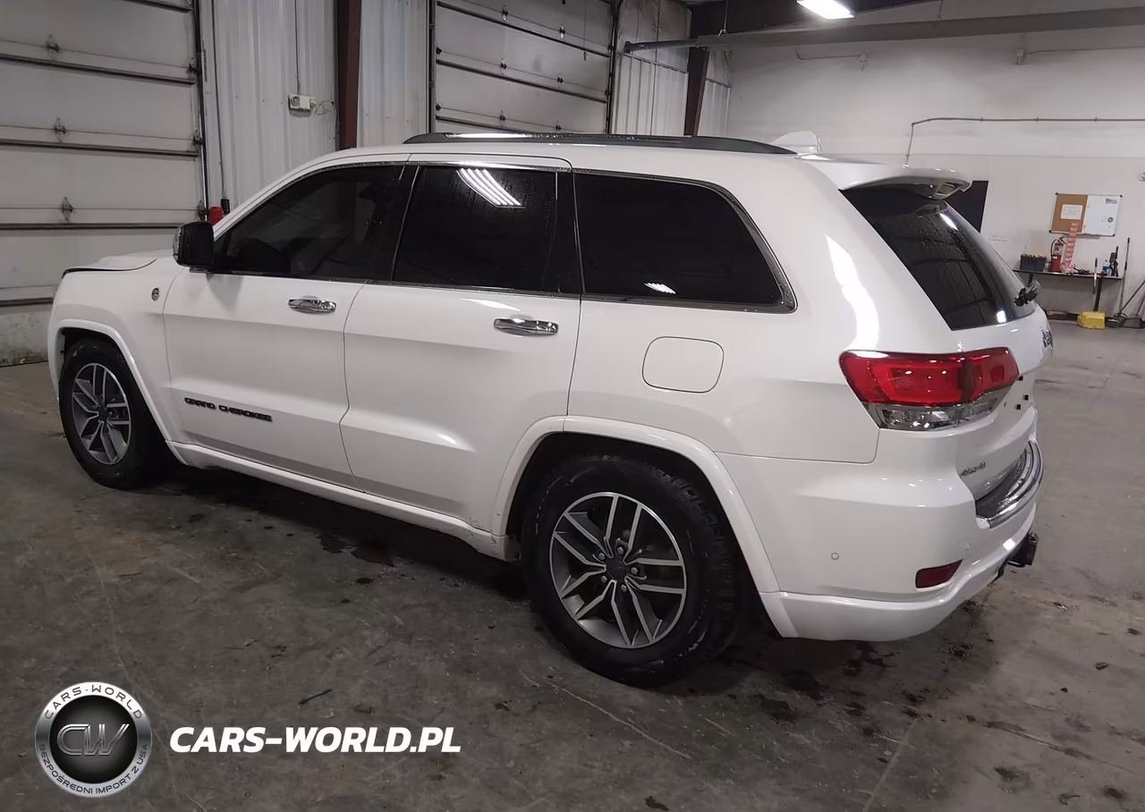 2020 Jeep Grand Cherokee Overland 4X4 VIN:1C4RJFCG2LC316048 - 3