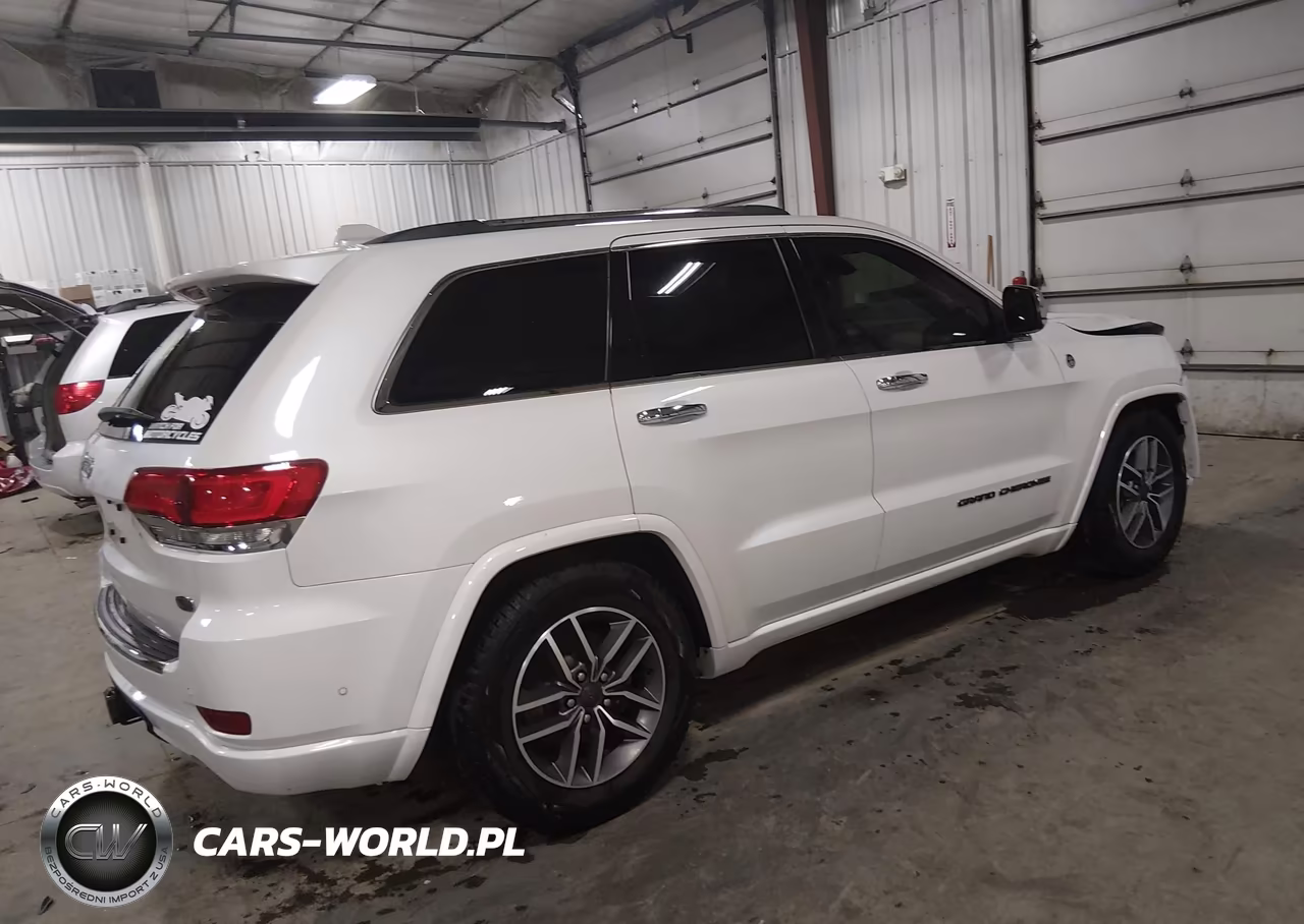 2020 Jeep Grand Cherokee Overland 4X4 VIN:1C4RJFCG2LC316048 - 4