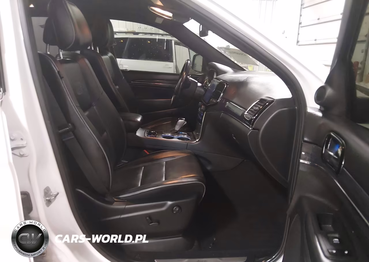 2020 Jeep Grand Cherokee Overland 4X4 VIN:1C4RJFCG2LC316048 - 5