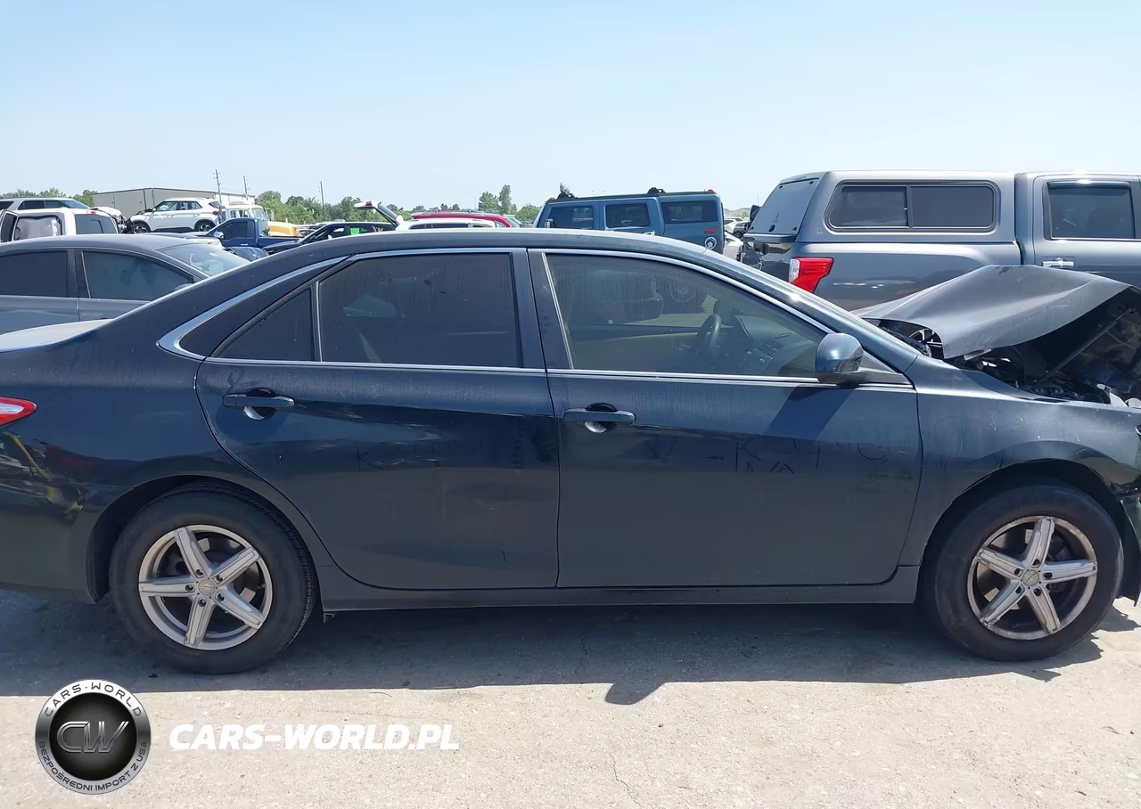 2015 Toyota Camry Le VIN:4T4BF1FKXFR459819 - 14