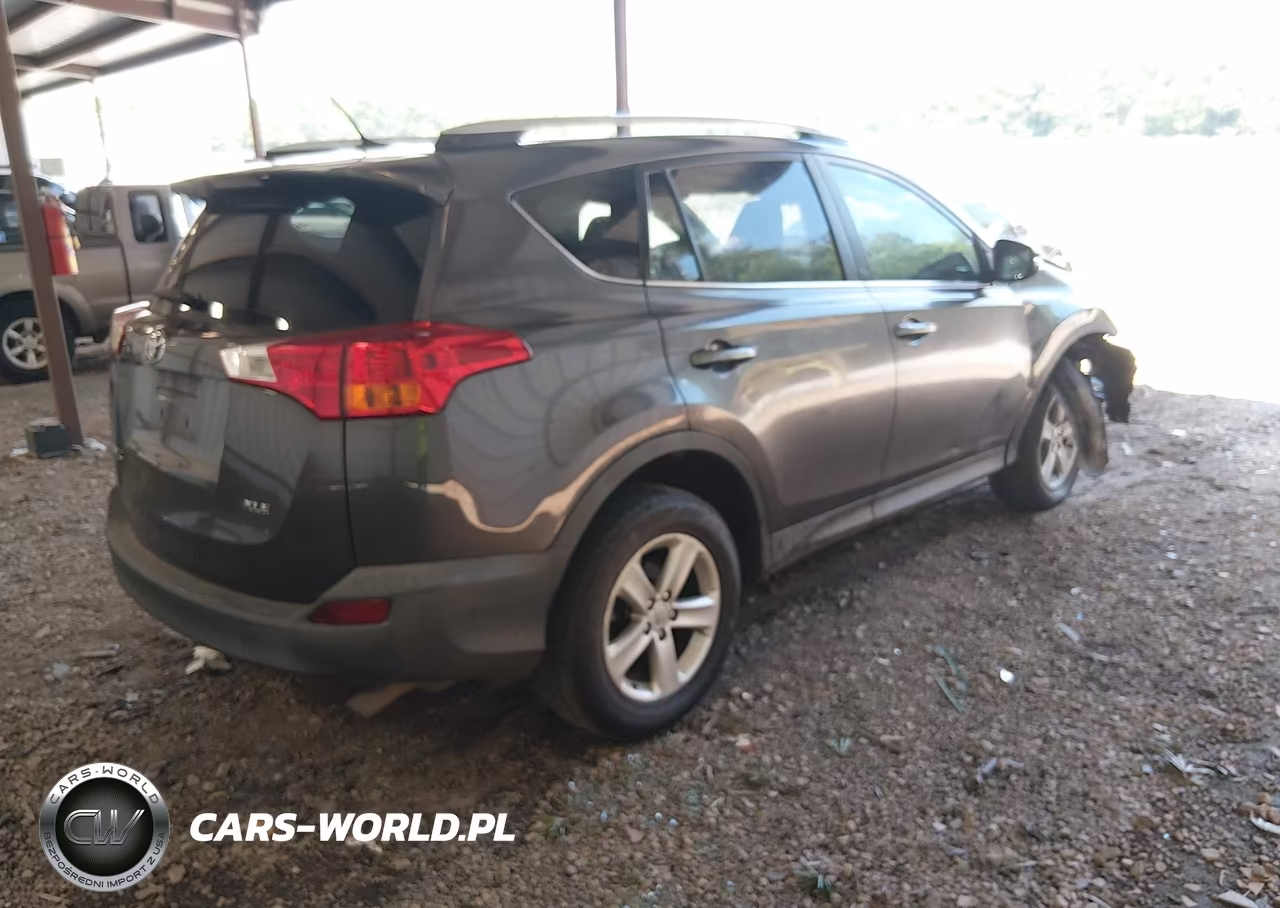 2013 Toyota Rav4 Xle VIN:2T3WFREV2DW046805 - 4
