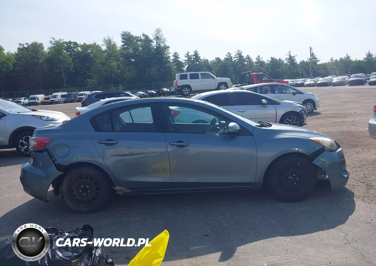 2012 Mazda Mazda3 I Sport VIN:JM1BL1UG9C1521374 - 13
