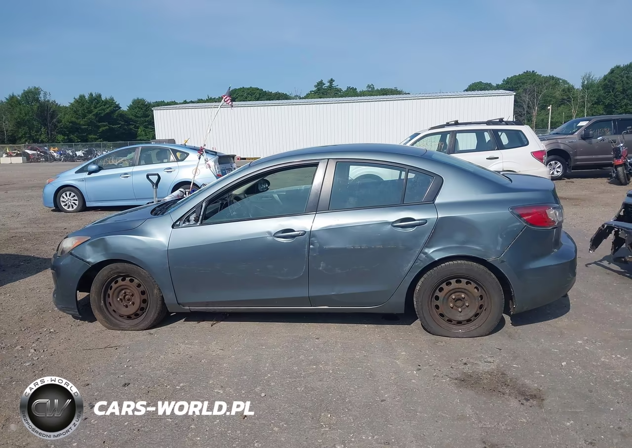 2012 Mazda Mazda3 I Sport VIN:JM1BL1UG9C1521374 - 14