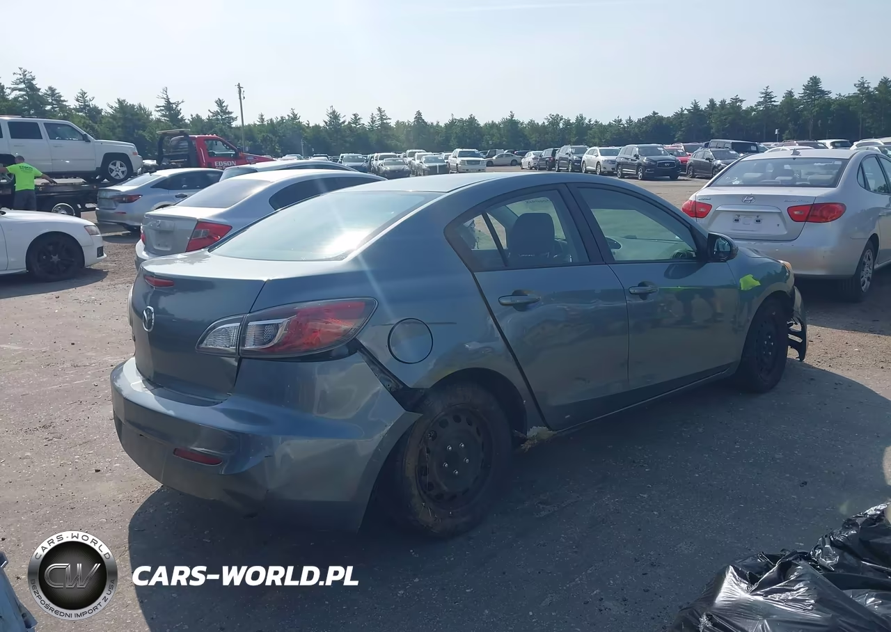 2012 Mazda Mazda3 I Sport VIN:JM1BL1UG9C1521374 - 4