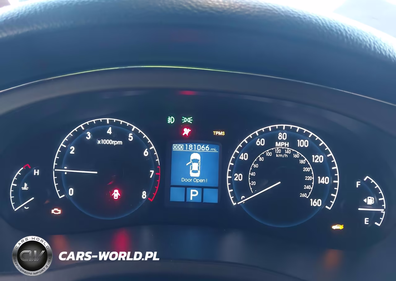 2009 Hyundai Genesis 4.6 VIN:KMHGC46FX9U055131 - 7