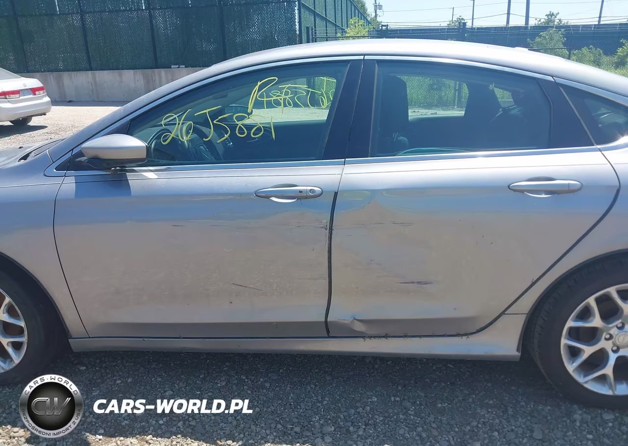2015 Chrysler 200 Limited VIN:1C3CCCAB3FN537371 - 6