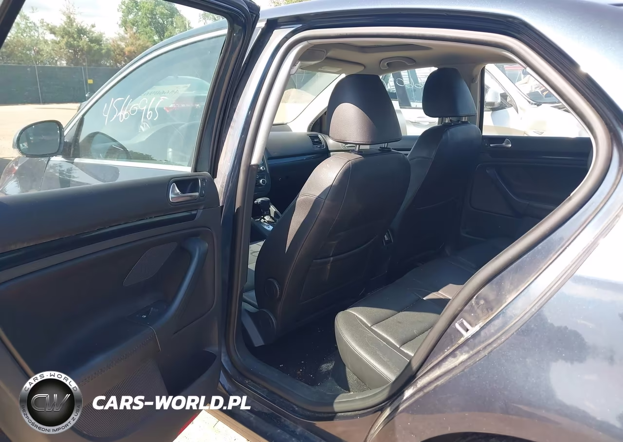 2010 Volkswagen Jetta Se VIN:3VWRX7AJXAM068255 - 8