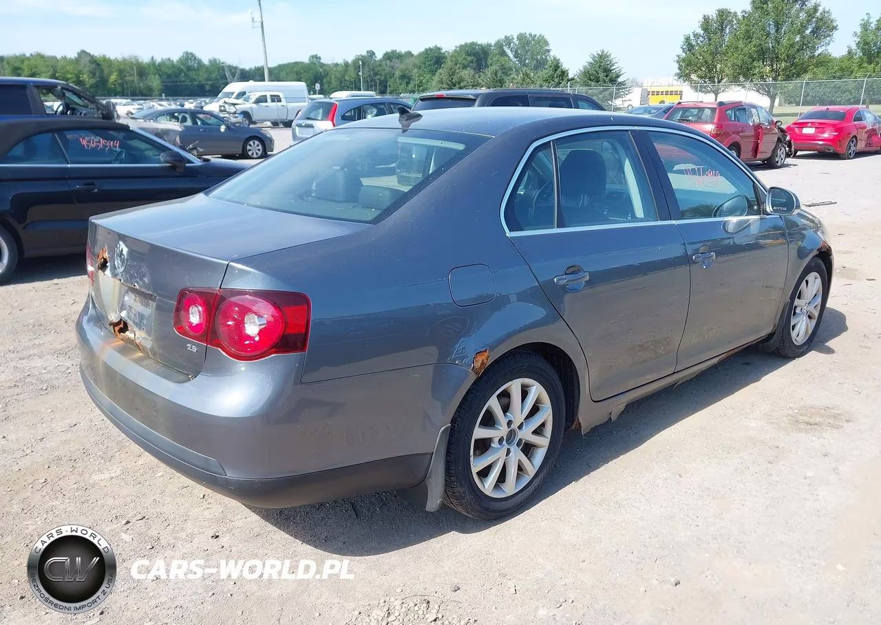 2010 Volkswagen Jetta Se VIN:3VWRZ7AJXAM061459 - 4