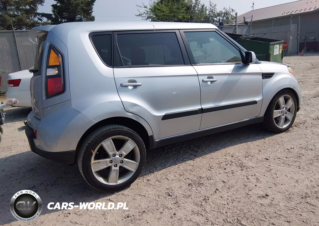 2011 Kia Soul Sport VIN:KNDJT2A22B7705979 - 4