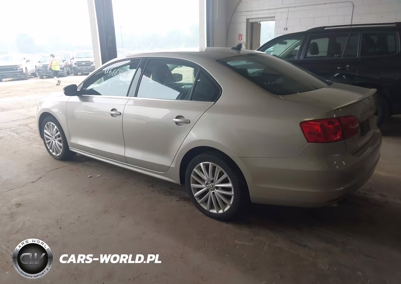 2014 Volkswagen Jetta 1.8T Sel VIN:3VWL17AJ6EM239189 - 3