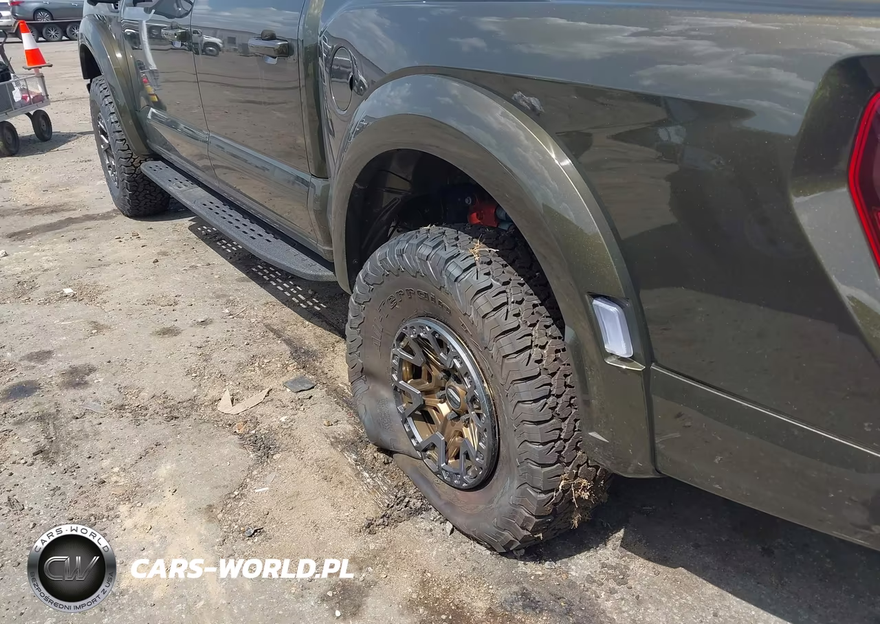 2026 Ford F-150 Raptor VIN:1FTFW1RG2TFA05359 - 18