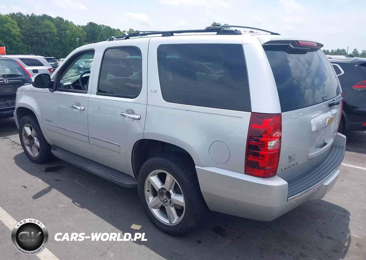 2014 Chevrolet Tahoe Ltz VIN:1GNSKCE03ER156749 - 3