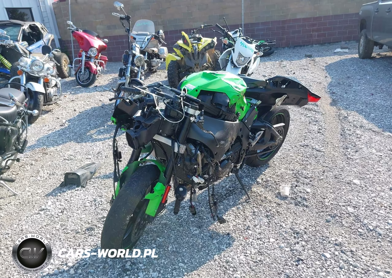 2025 Kawasaki Zx1002 M