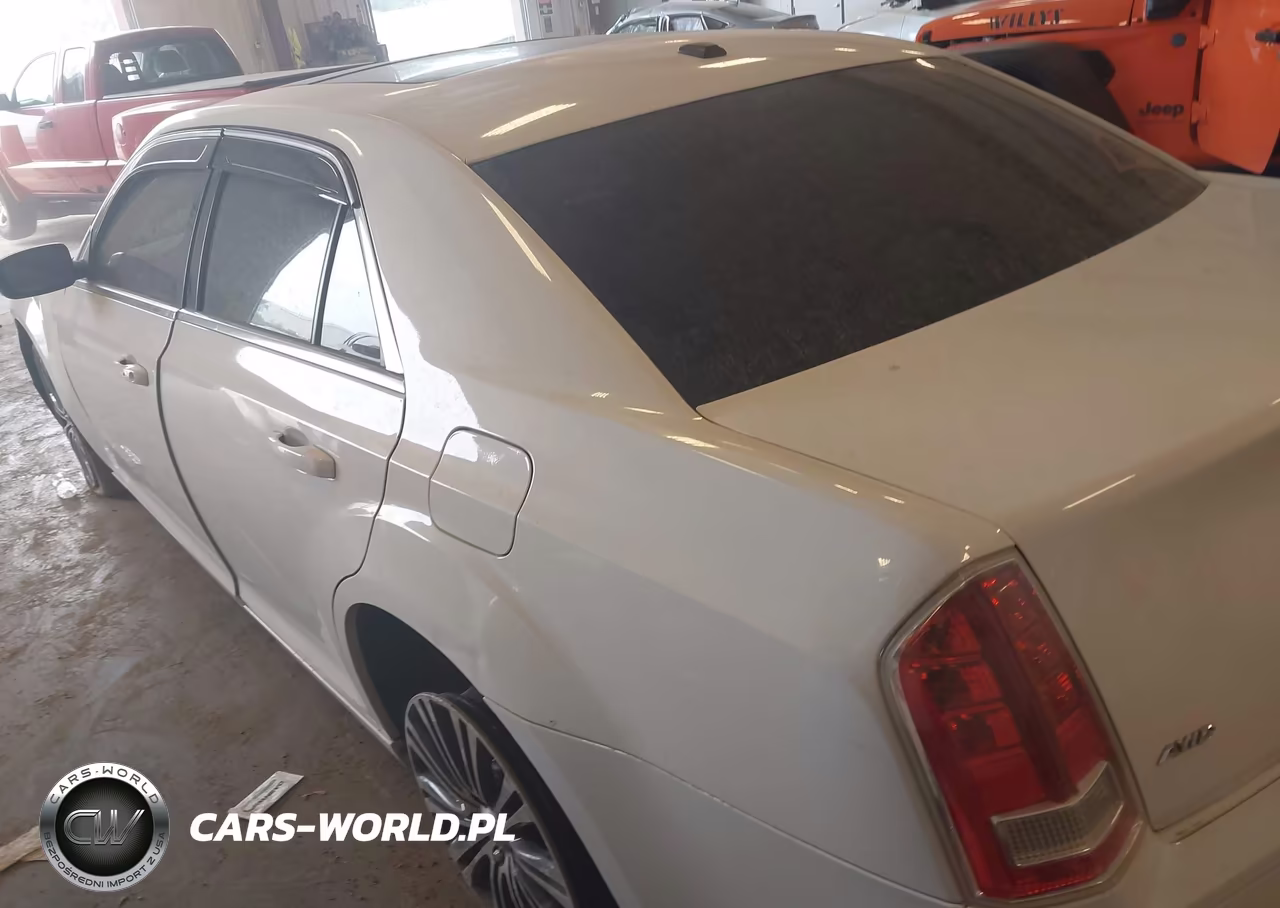 2013 Chrysler 300 300S VIN:2C3CCAGG6DH529343 - 3