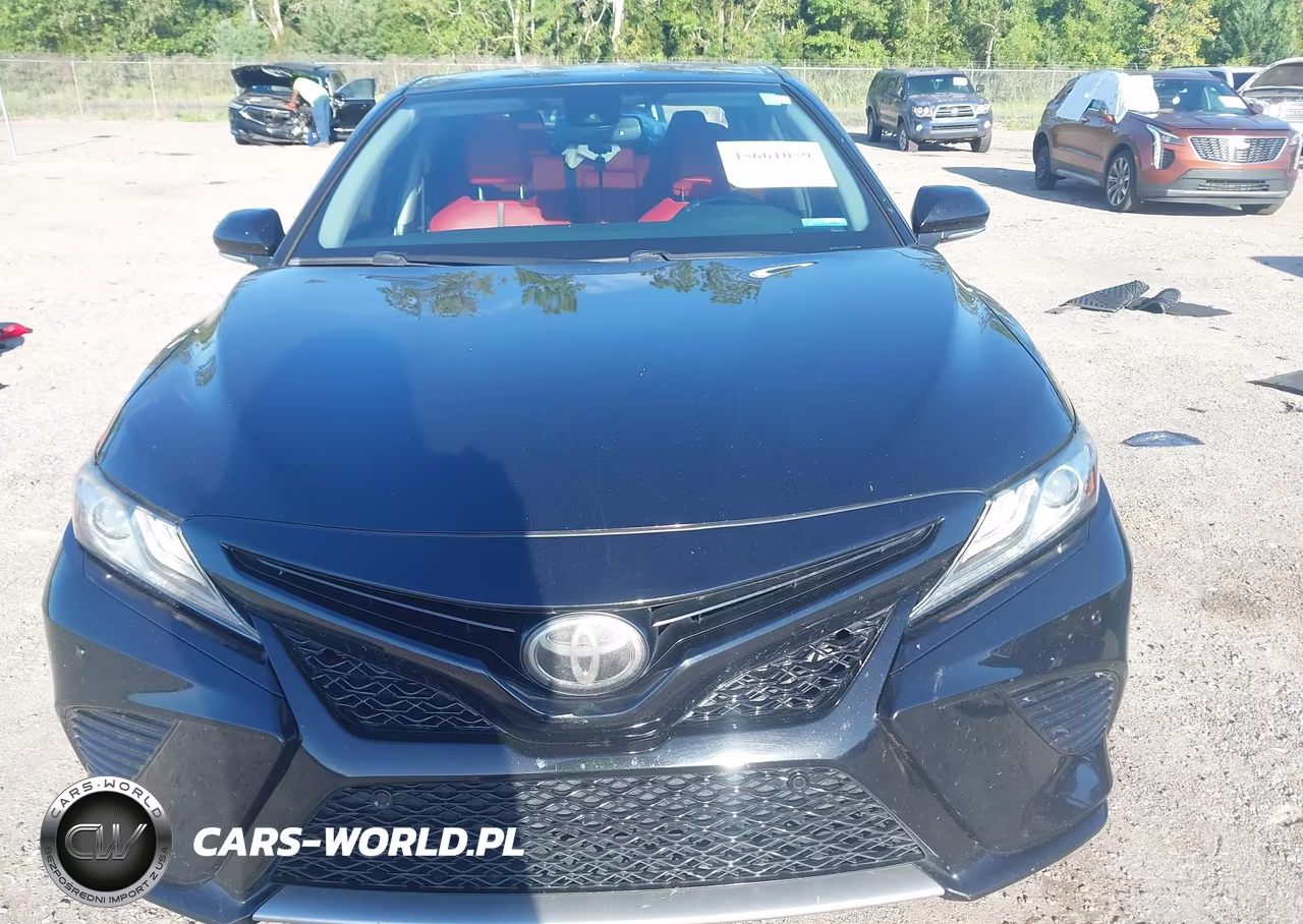2018 Toyota Camry Xse VIN:4T1B61HK1JU050463 - 12