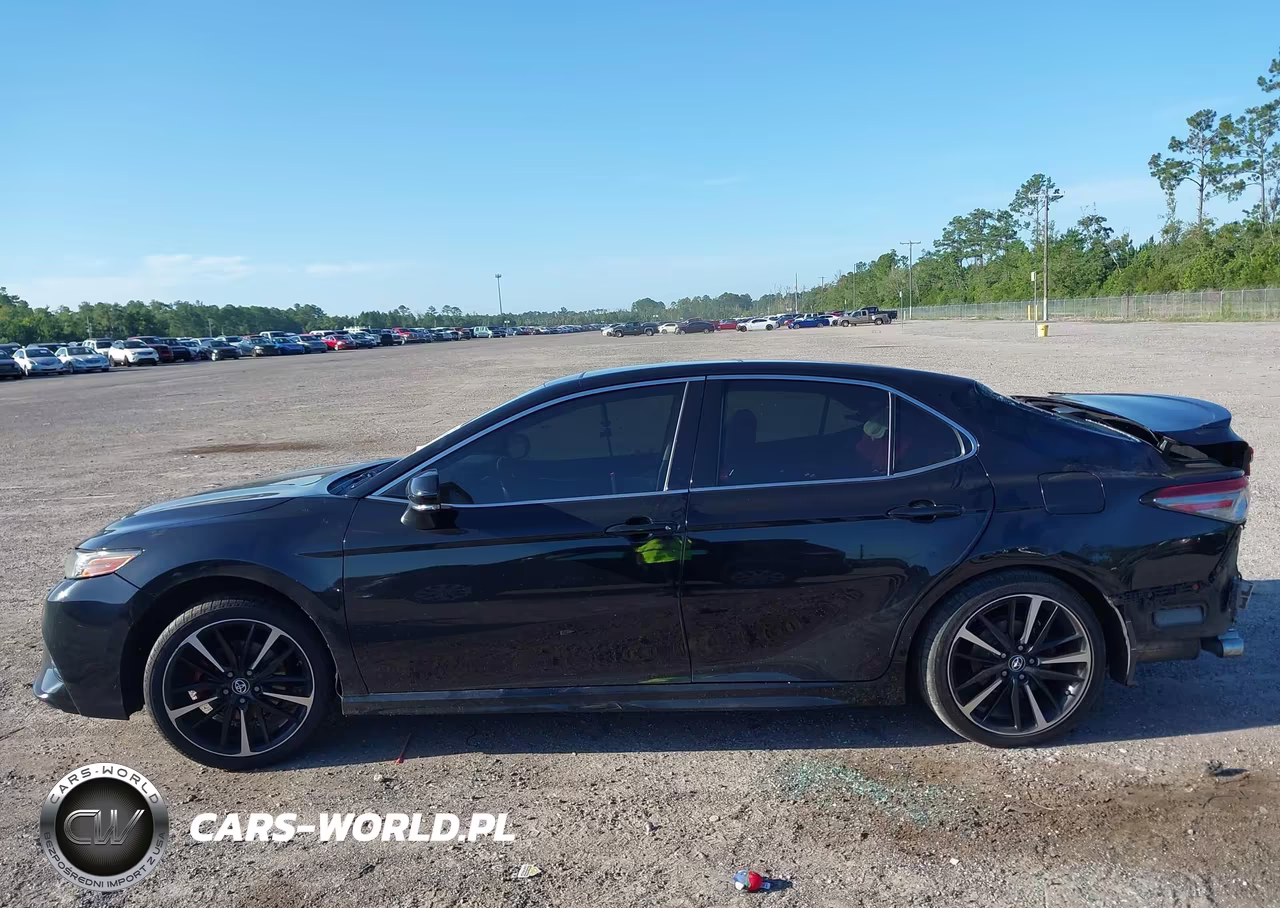 2018 Toyota Camry Xse VIN:4T1B61HK1JU050463 - 14