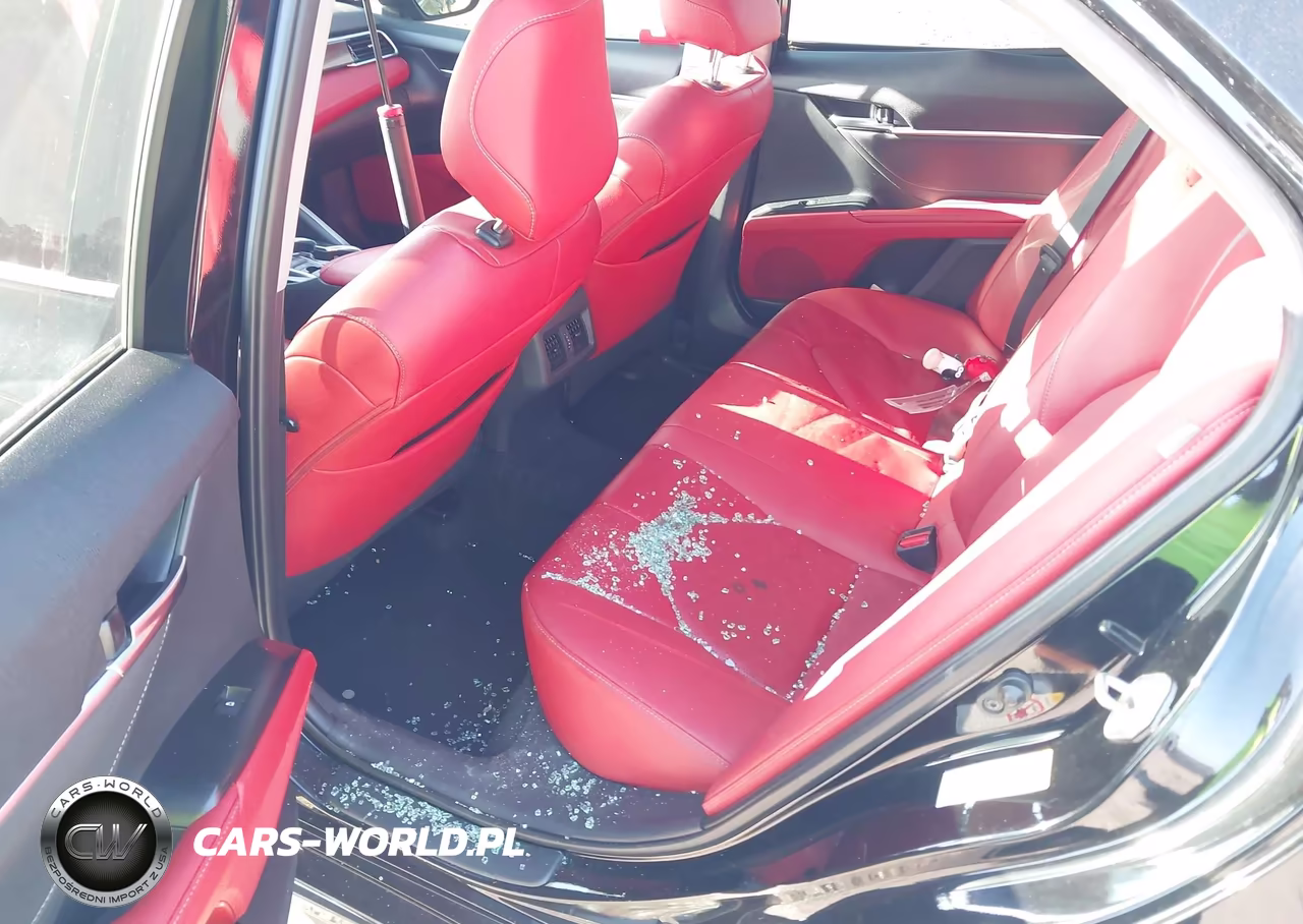 2018 Toyota Camry Xse VIN:4T1B61HK1JU050463 - 8