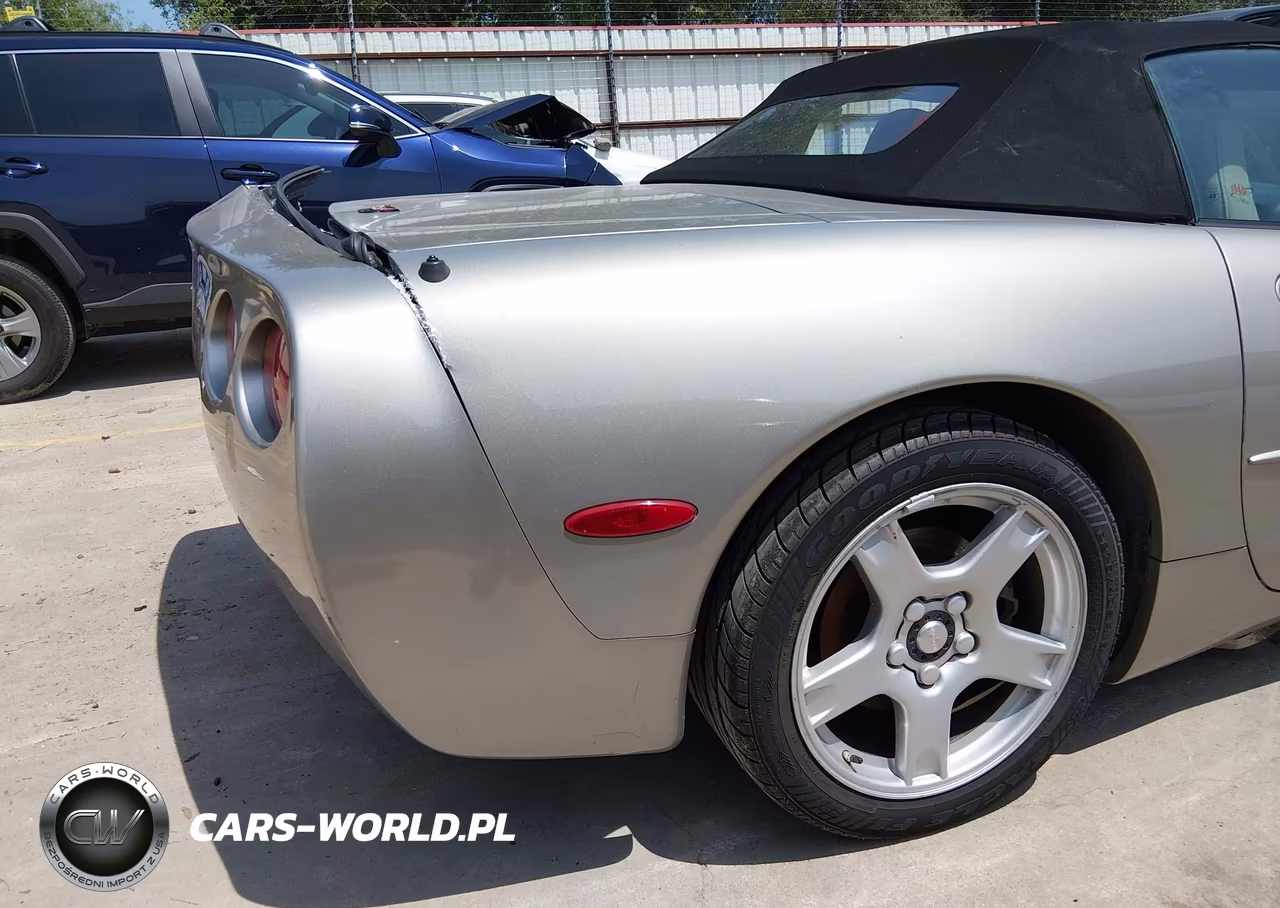 1999 Chevrolet Corvette VIN:1G1YY32G3X5101417 - 19