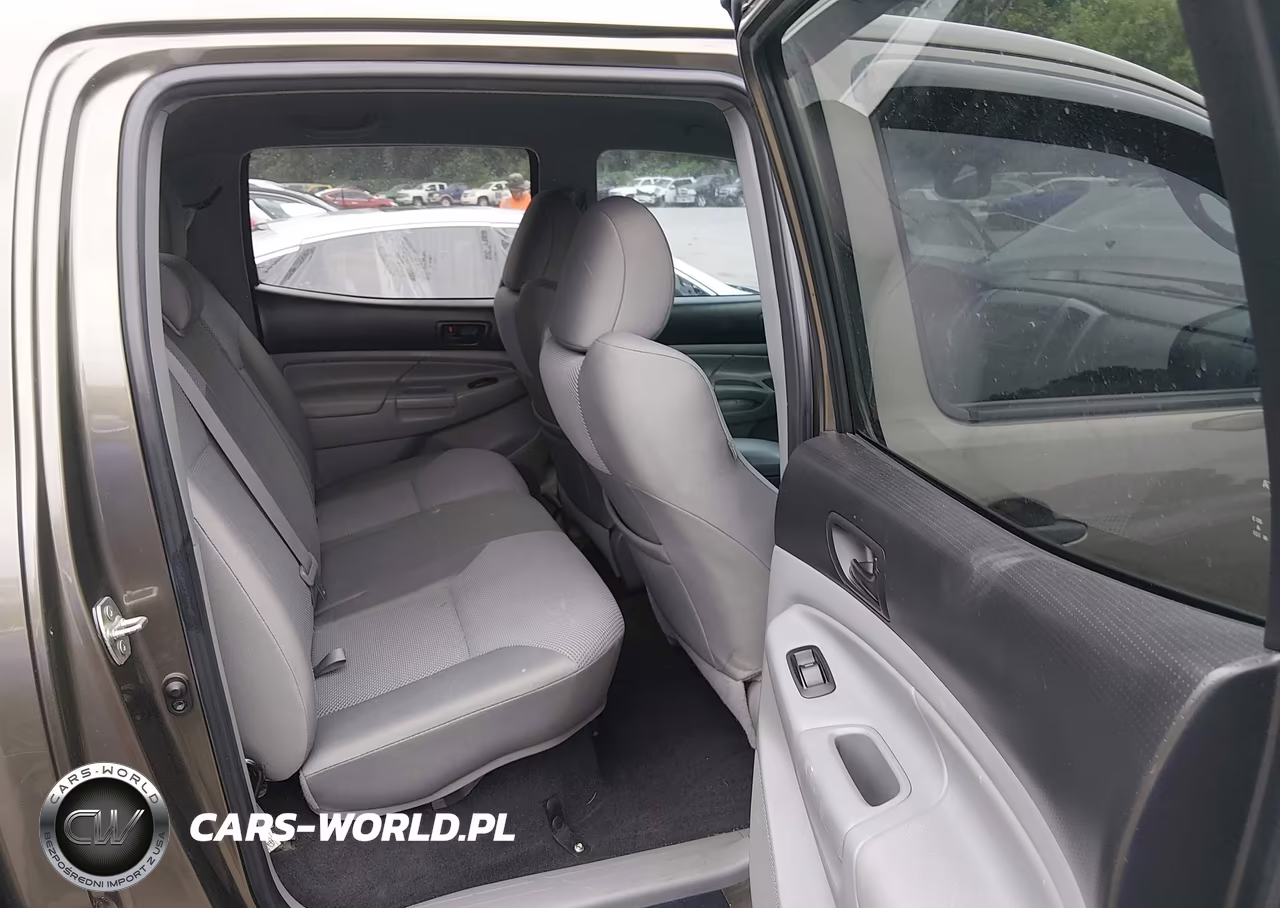 2012 Toyota Tacoma Base V6 VIN:3TMLU4EN8CM101009 - 8