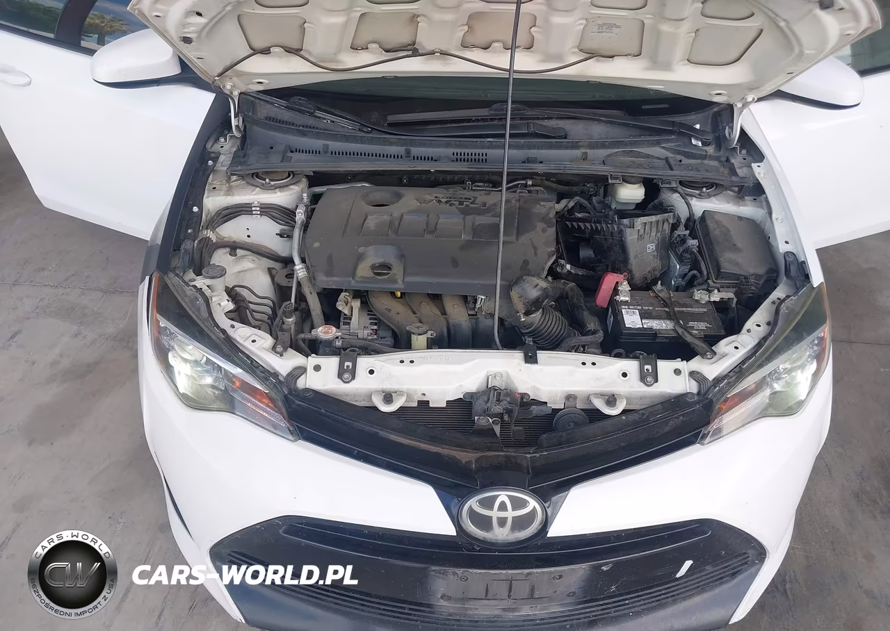 2018 Toyota Corolla Le VIN:2T1BURHE7JC986751 - 10