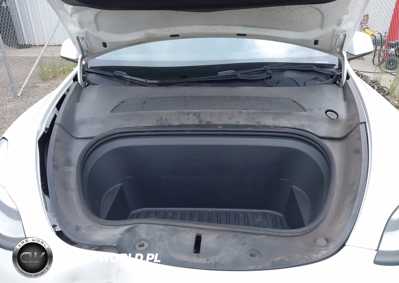 2021 Tesla Model Y Long Range Dual Motor All-Wheel Drive VIN:5YJYGDEE4MF287411 - 10
