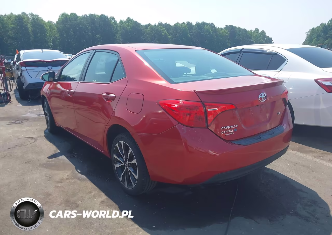 2017 Toyota Corolla Se VIN:5YFBURHE4HP580663 - 3
