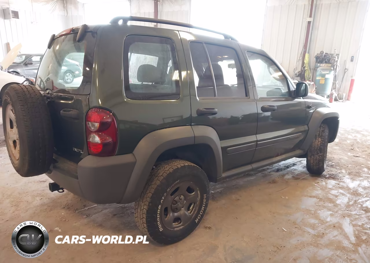 2007 Jeep Liberty Sport VIN:1J4GL48K67W647393 - 4