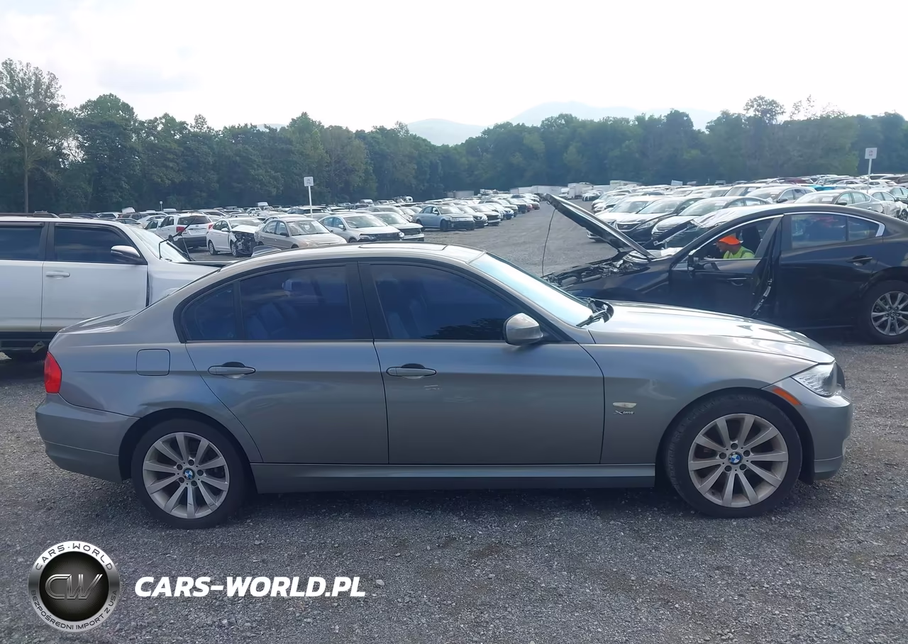 2011 BMW 328I xDrive VIN:WBAPK7C56BF087697 - 13