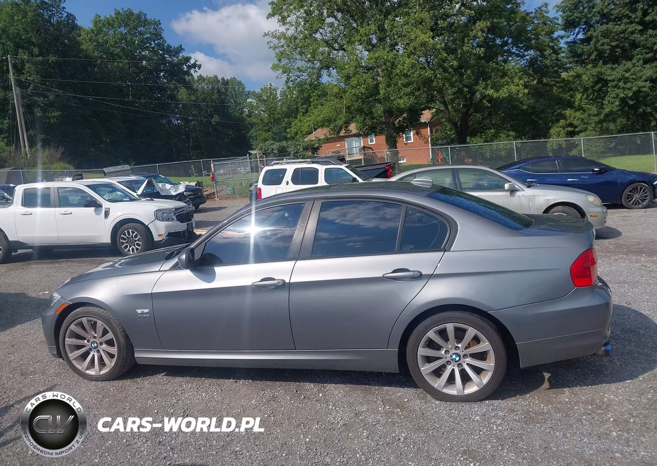 2011 BMW 328I xDrive VIN:WBAPK7C56BF087697 - 14