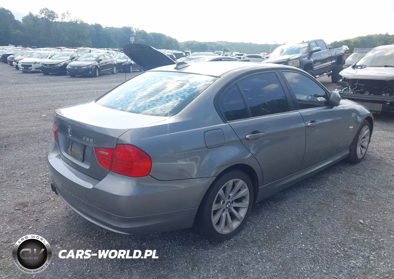 2011 BMW 328I xDrive VIN:WBAPK7C56BF087697 - 4
