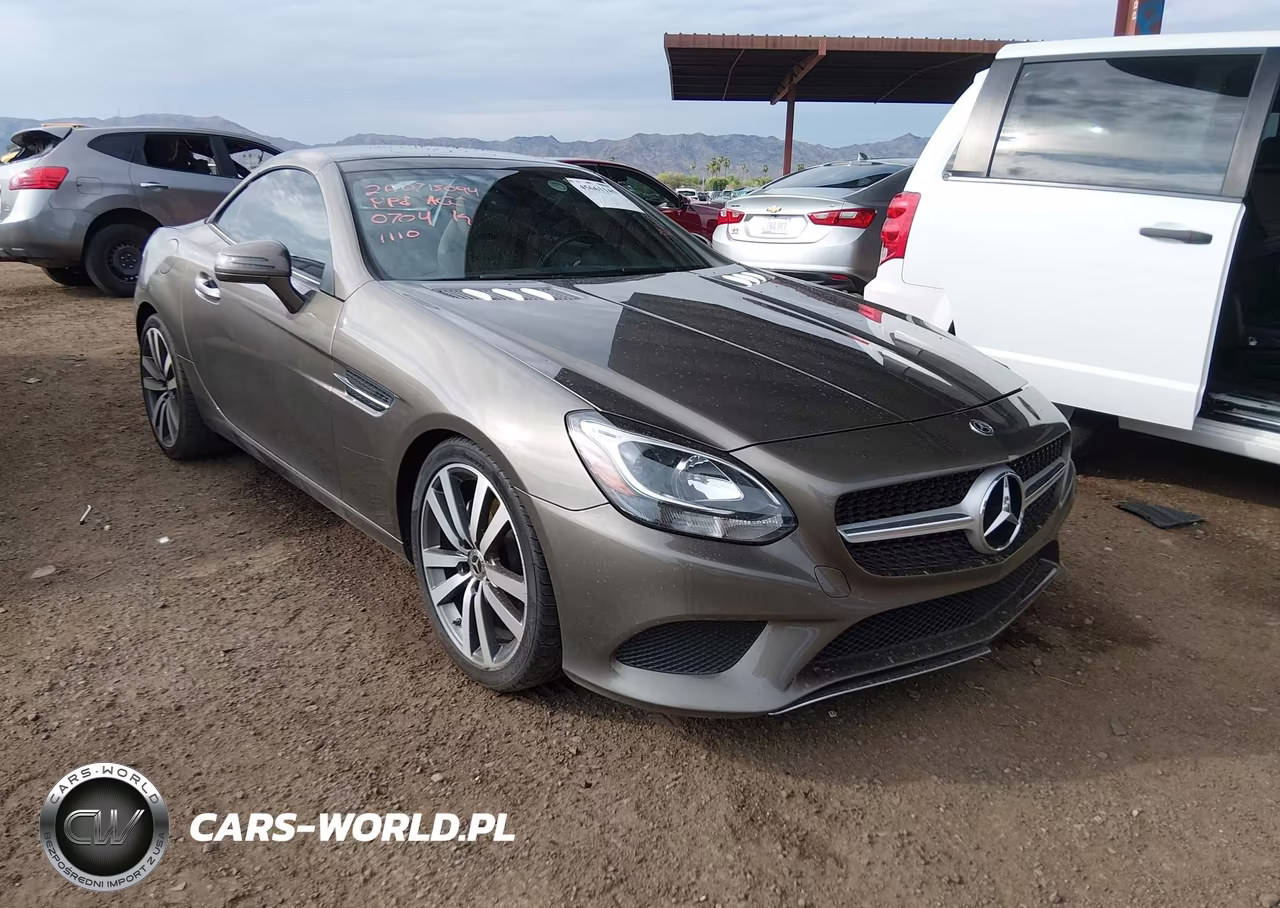 2018 Mercedes-Benz Slc 300