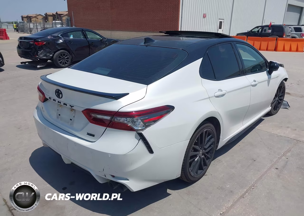 2021 Toyota Camry Xse V6 VIN:4T1KZ1AK3MU049613 - 4
