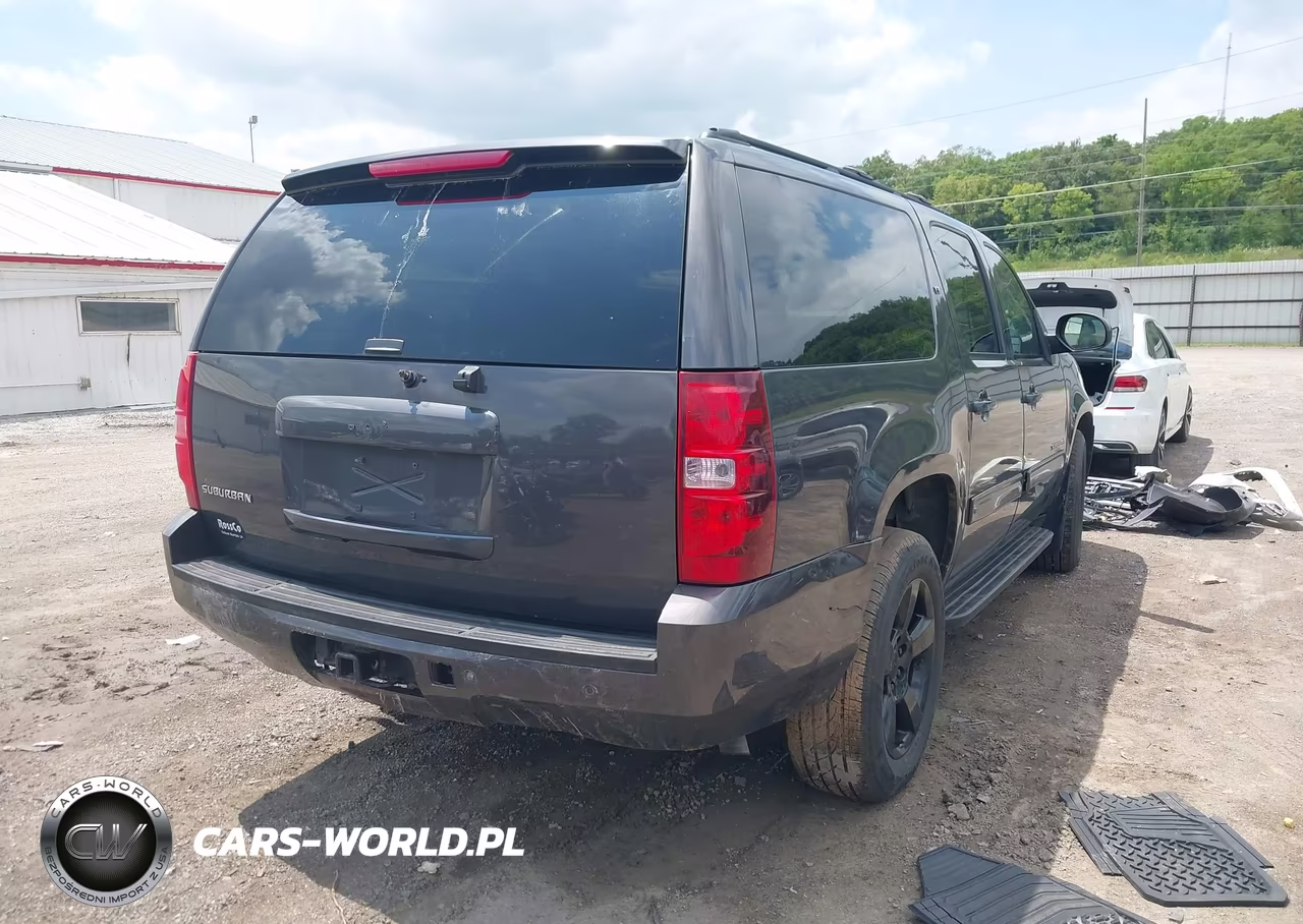 2010 Chevrolet Suburban 1500 Lt1 VIN:1GNUKJE34AR249653 - 4