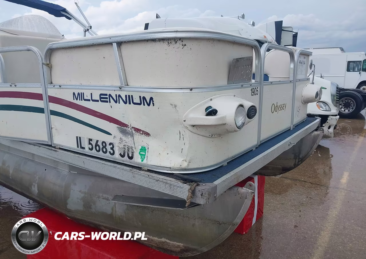 2003 Odyssey Millenium Pontoon Boat VIN:00000FRUA6819H203 - 6
