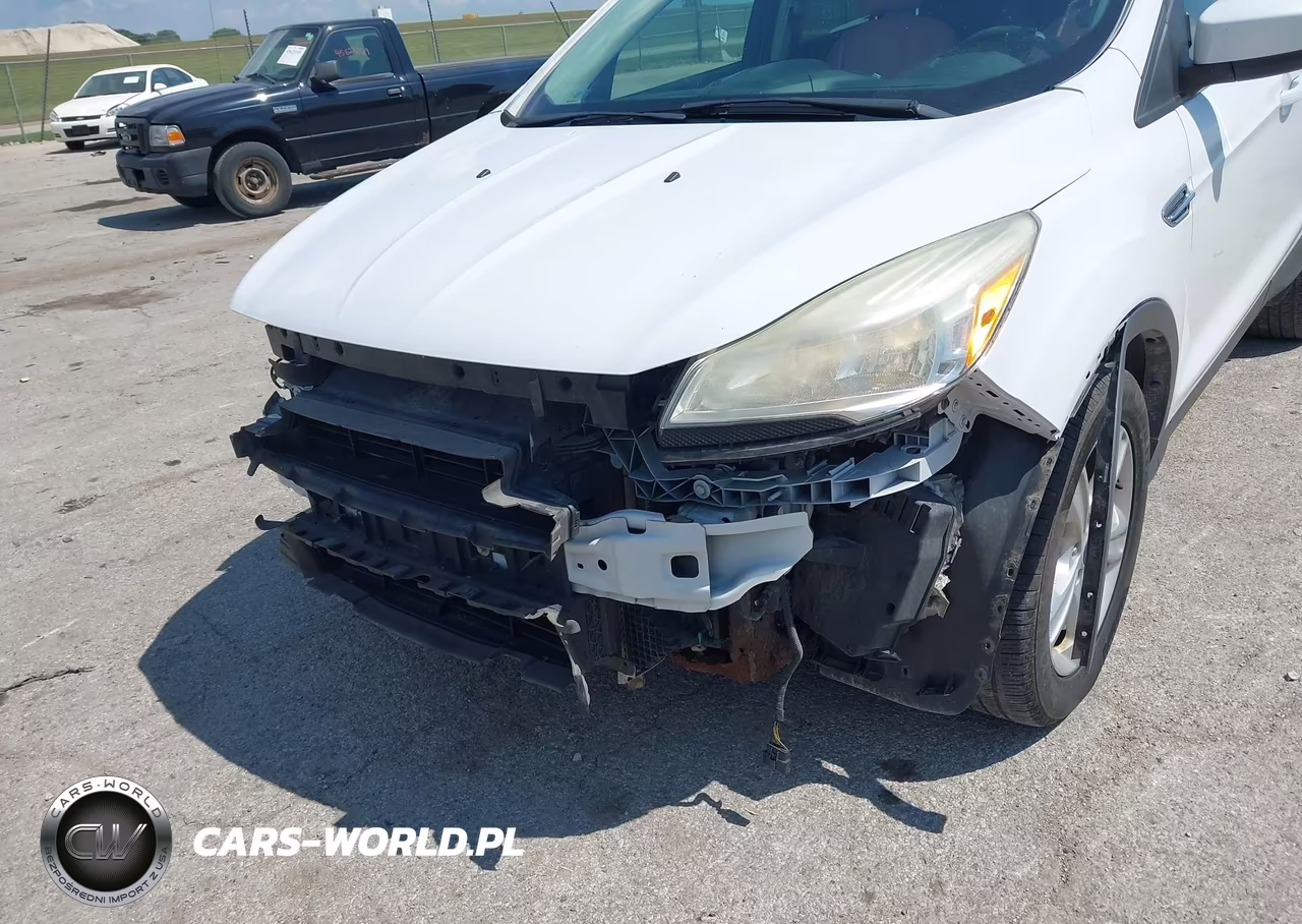 2015 Ford Escape Se VIN:1FMCU9GX0FUA93852 - 6