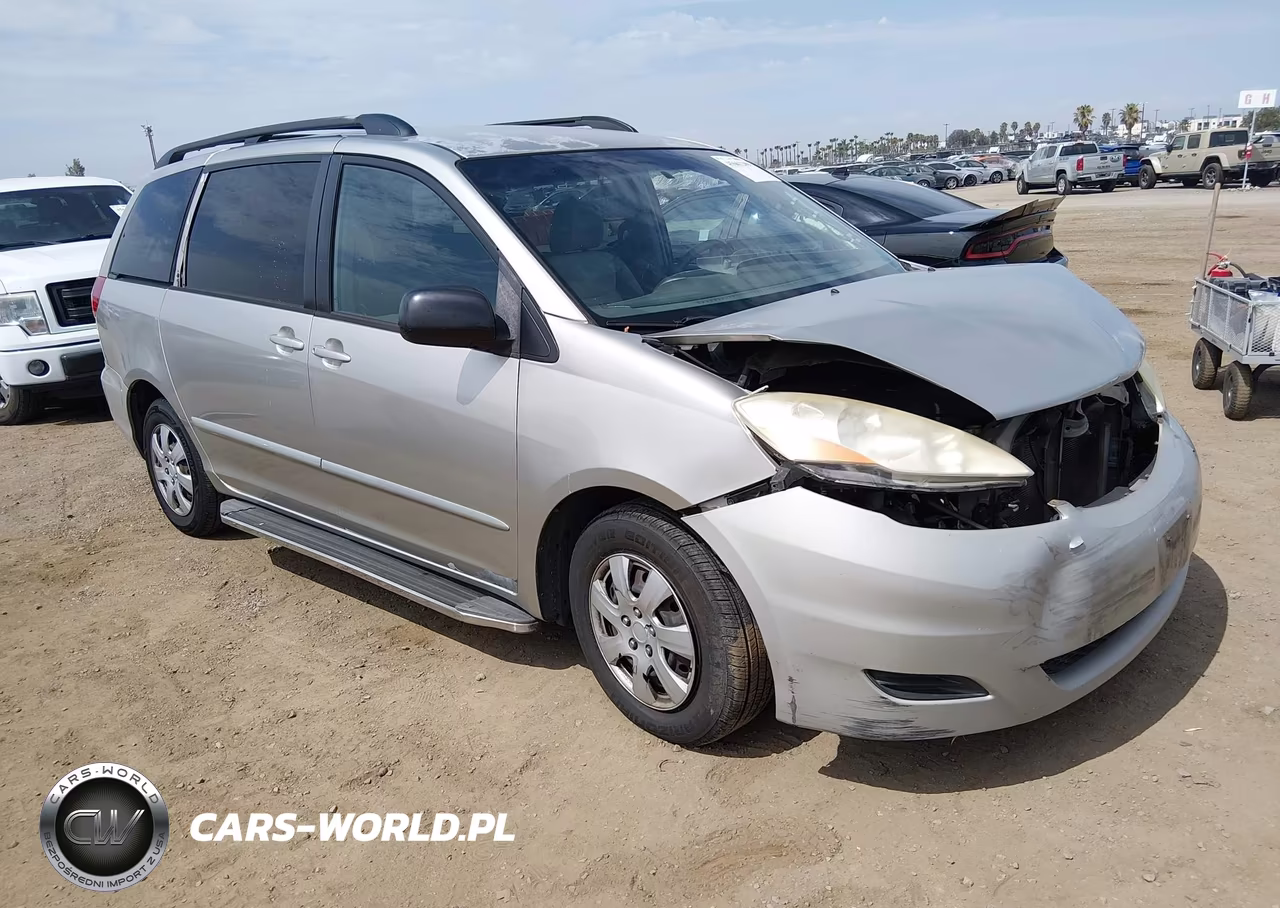 2010 Toyota Sienna Le