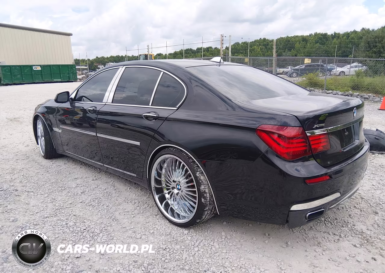 2013 BMW 750I xDrive VIN:WBAYB6C50DC998269 - 3