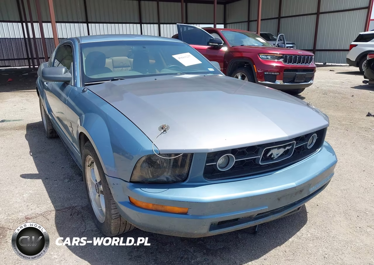 2007 Ford Mustang V6 Deluxe-V6 Premium