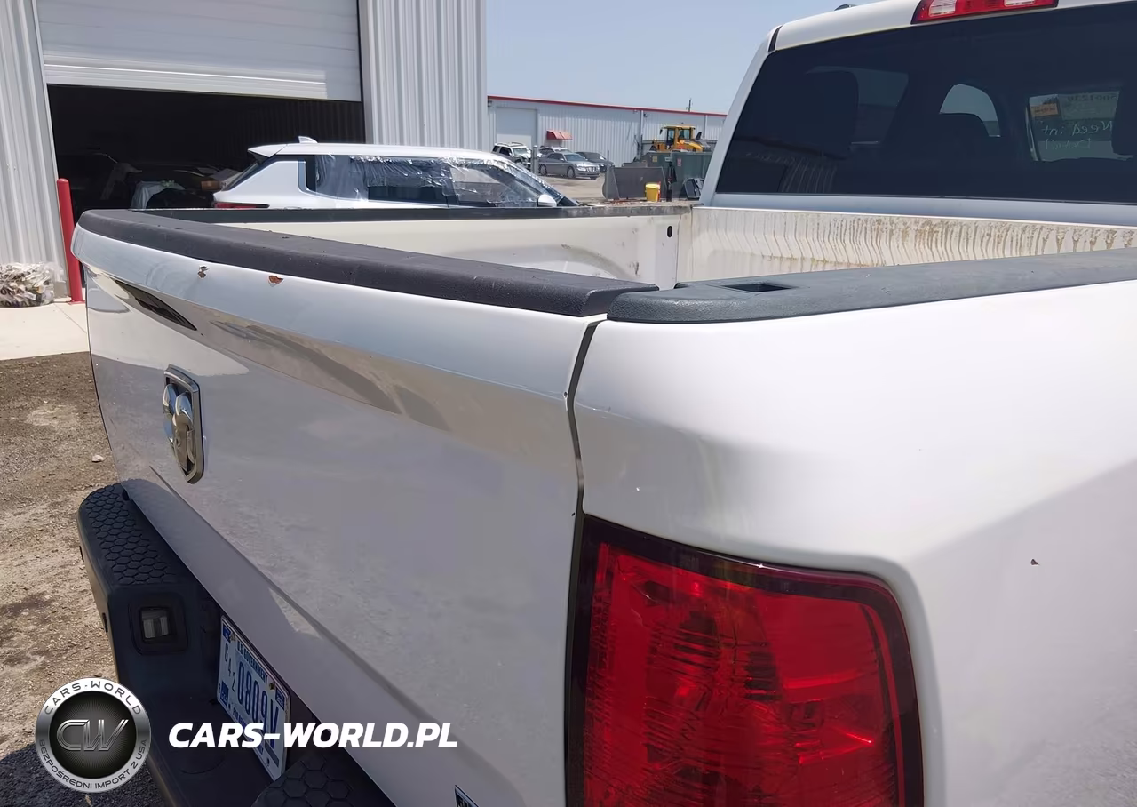 2018 Ram 1500 Tradesman 4X2 5'7 Box VIN:1C6RR6KG2JS296520 - 12